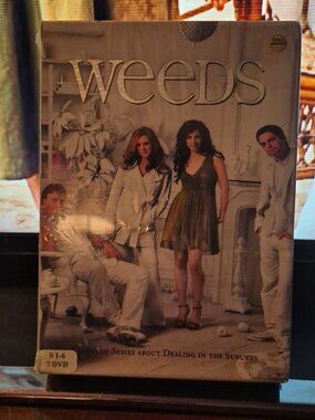 Weeds Season 1-6 Box Set Sealed Mary-Louise Parker Showtime TV Comedy
